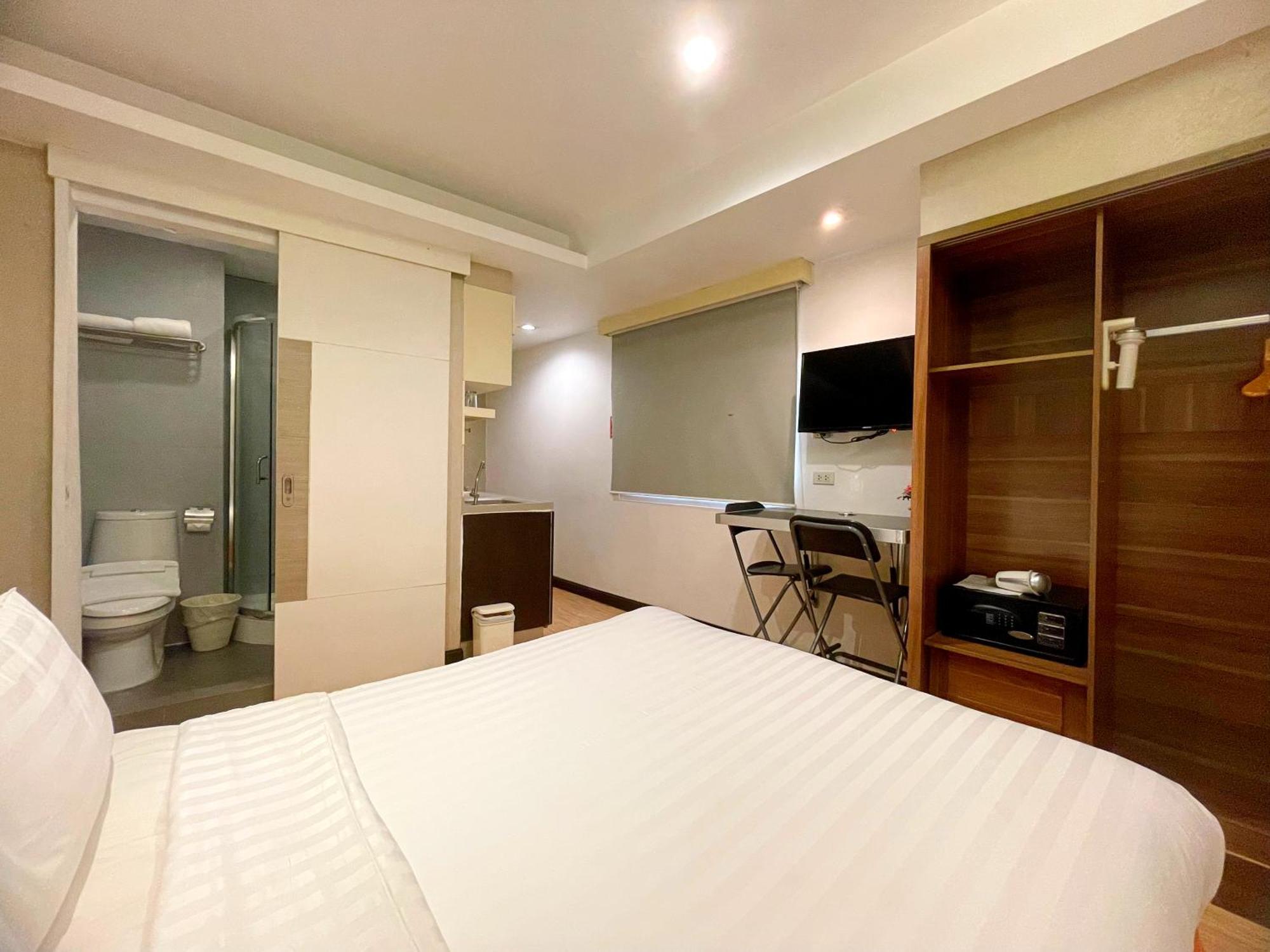 Arawana Express Phromphong Hotel Banguecoque Exterior foto