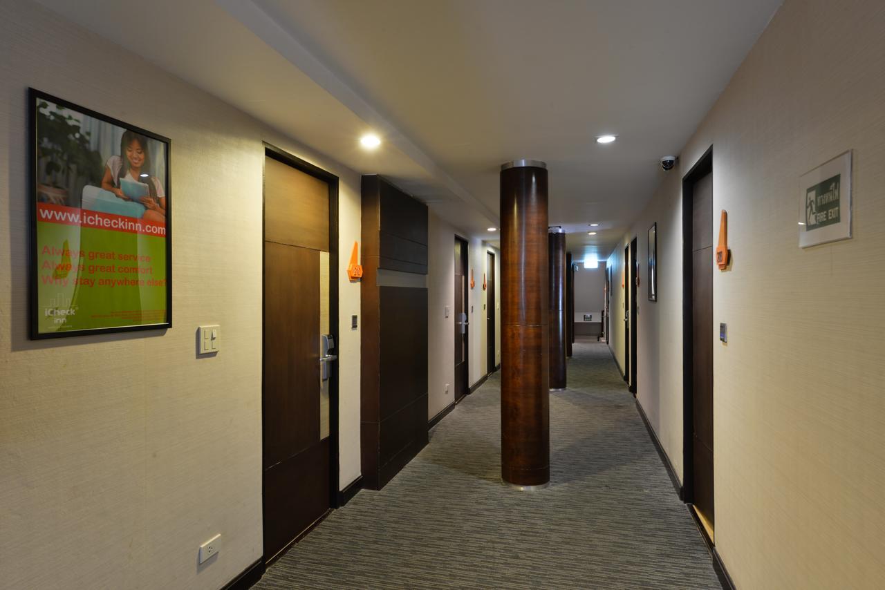 Arawana Express Phromphong Hotel Banguecoque Exterior foto